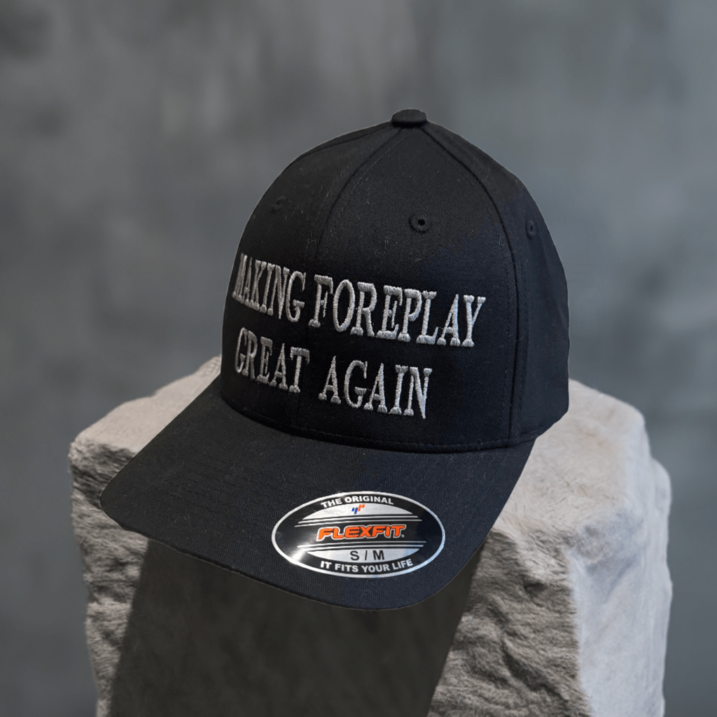 THIGHBRUSH® - MAKING FOREPLAY GREAT AGAIN - FlexFit Hat - Dark Edition